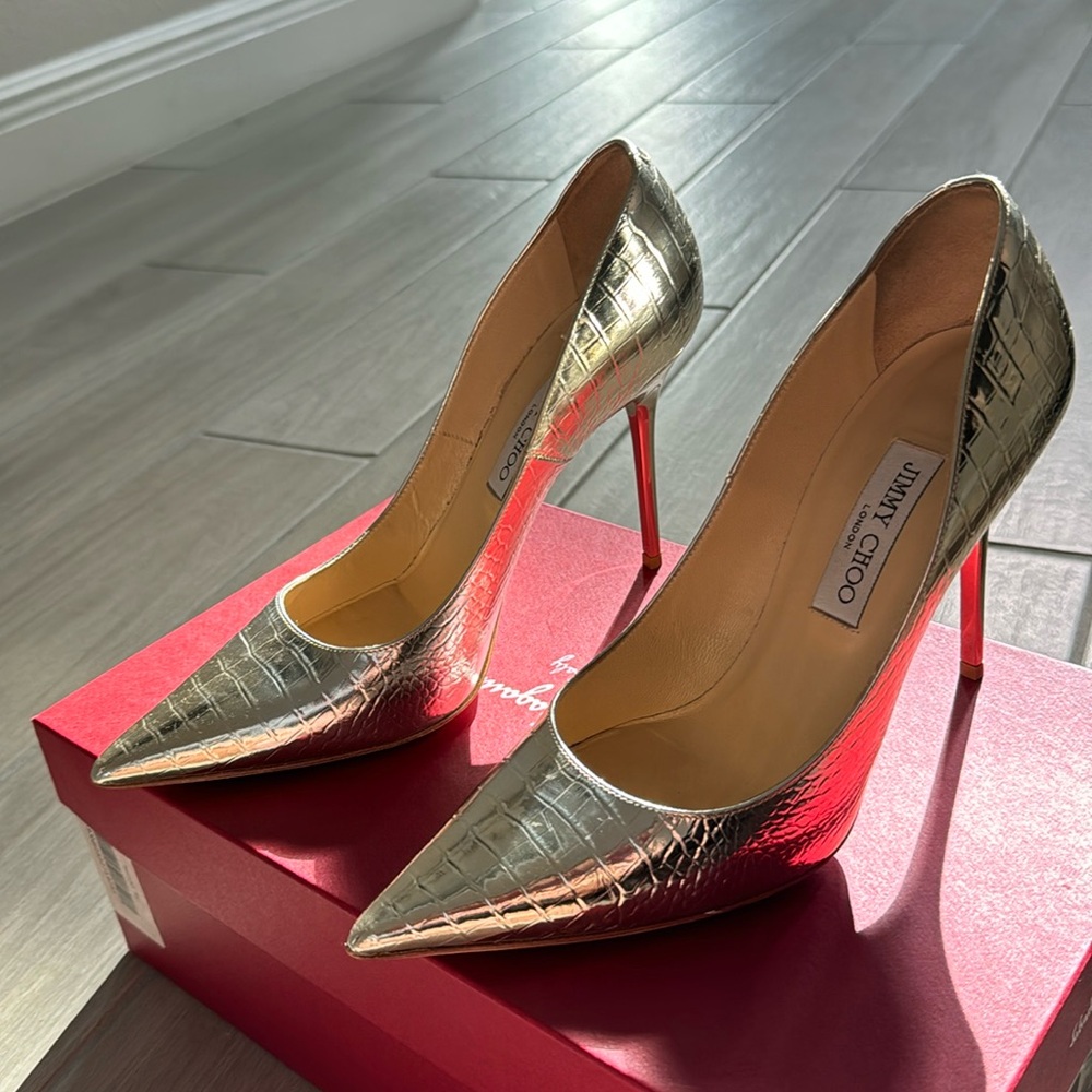 Jimmy Choo gold pump